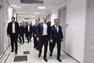 Ο Κυρ. Μητσοτάκης επισκέφθηκε το ΓΝΑ «Ευαγγελισμός» - Ενημερώθηκε για το νέο σύστημα