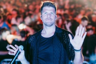 Λούκας Γιώρκας: Θα μου άρεσε κάθε χρόνο να μυρίζει Ελλάδα η συμμετοχή στην Eurovision