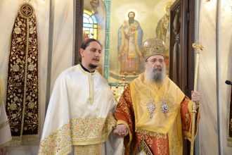Χειροτονία πρεσβυτέρου στην Μητρόπολη Πατρών