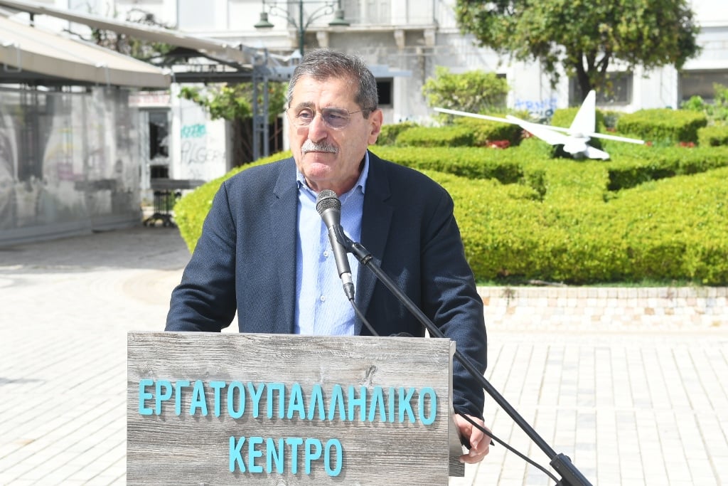 Η Δημοτική Αρχή της Πάτρας στην κινητοποίηση για την Παλαιστίνη (ΦΩΤΟ) Η Δημοτική Αρχή της Πάτρας στην κινητοποίηση για την Παλαιστίνη (ΦΩΤΟ)