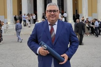 Βραβεία Μπότση: Ο Πατρινός δημοσιογράφος Χρήστος Στρατουλάκος βραβεύτηκε για την προσφορά του στη δημοσιογραφία!