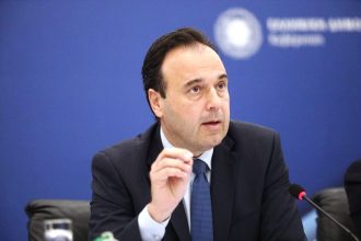 Δ. Παπαστεργίου: Θα μπορεί να προστεθεί ο προσωπικός αριθμός στις ήδη υπάρχουσες ταυτότητες