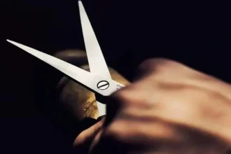 Πάτρα: Μπήκαν σε σπίτι με την απειλή ψαλιδιού και άρπαξαν ότι βρήκαν!