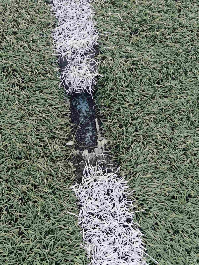 «Πάτρα Ενωμένη»: Εικόνες ντροπής στο γήπεδο Σαραβαλίου - ΦΩΤΟ