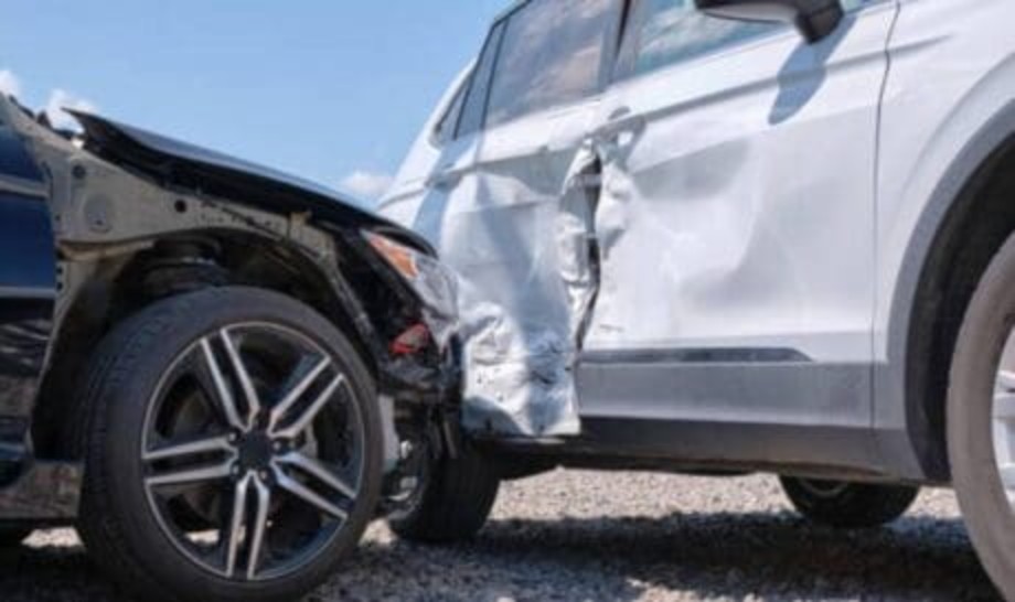 Καραμπόλα με τρία οχήματα στην Παλαιά Εθνική Οδό Πατρών-Αθηνών