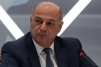 Κώστας Τσιάρας: Καρατόμησε τον πρόεδρο του ΟΠΕΚΕΠΕ Νικόλαο Σαλάτα