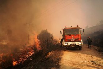 Συνελήφθη 73χρονος εμπρηστής στη Βοιωτία - Έβαλε φωτιά σε δυο διαφορετικά σημεία!