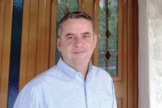 Συγκινεί ο αδερφός του ιατροδικαστή Γιώργου Σιώζιου - Τι λέει για τον ξαφνικό θάνατό του (ΒΙΝΤΕΟ)