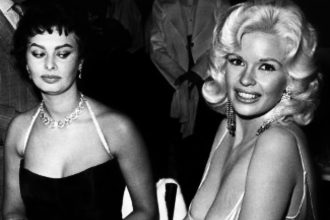 H ιστορία πίσω από το πιο διάσημο side-eye του Χόλιγουντ: Η Σοφία Λόρεν ήταν κάθε άλλο παρά ανταγωνιστική