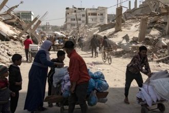 Γάζα: Δεκάδες νεκροί από ισραηλινά πυρά κοντά σε κέντρο διανομής βοήθειας