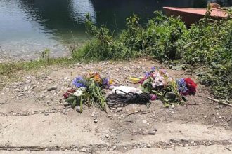 Αύριο Δευτέρα το τελευταίο αντίο στον 15χρονο Σπύρο που πνίγηκε στον Άραχθο