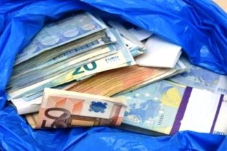 Πάτρα: "Χτύπημα" αδίστακτων απατεώνων - Ζήτησαν από ηλικιωμένο να αφήσει χρήματα μέσα στο παρεκκλήσι του ΠΓΝΠ - Πόσα του απέσπασαν!