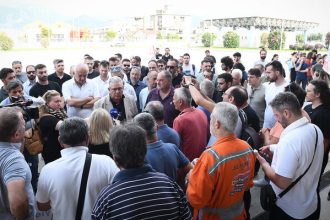 Πάτρα: Στην κινητοποίηση των ναυτεργατών στο λιμάνι ο Δημήτρης Κουτσούμπας (ΦΩΤΟ)