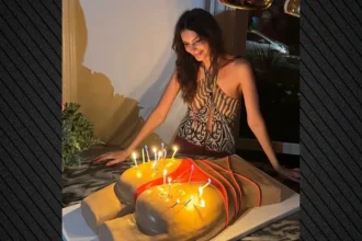 Έμιλι Ραταϊκόφσκι: Η ανάρτηση για τα γενέθλιά της και η ιδιαίτερη τούρτα