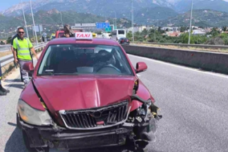 Ταξί συγκρούστηκε με βυτιοφόρο στη Γέφυρα Ρίου-Αντιρρίου - BINTEO