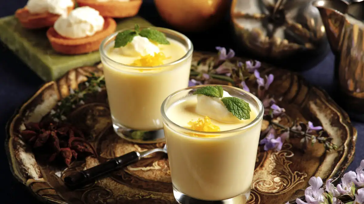 Posset: Βρετανική κρέμα λεμονιού με 3 υλικά
