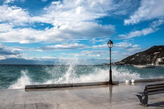 Έρχονται καταιγίδες και δυνατό μελτέμι για 48 ώρες - Προειδοποίηση για το Σαββατοκύριακο