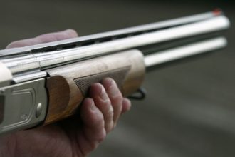 Δυτ. Ελλάδα: Περίεργο... επεισόδιο - Τρεις ενεπλάκησαν σε καβγά με τσεκούρι και καραμπίνα