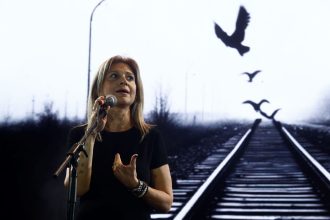 Πληροφορίες ότι ταυτοποιήθηκε ο δικαστικός που μετέφερε απειλές στην Μ. Καρυστιανού για την ίδια και τον γιο της