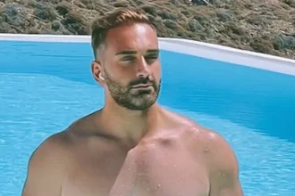 Νίκος Κοκλώνης: Ανάρτηση με νόημα μέσα σε πισίνα - «Όταν σταματάς να τρέχεις, αρχίζουν να έρχονται όλα»