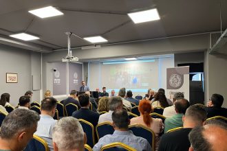 Επιμελητήριο Αχαΐας: Μελέτες από το Παρατηρητήριο του Πατρινού Καρναβαλιού για τη διοργάνωση του 2025