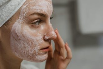 Tiger Grass: Η φυσική απάντηση σε ουλές, ρυτίδες και ερεθισμούς