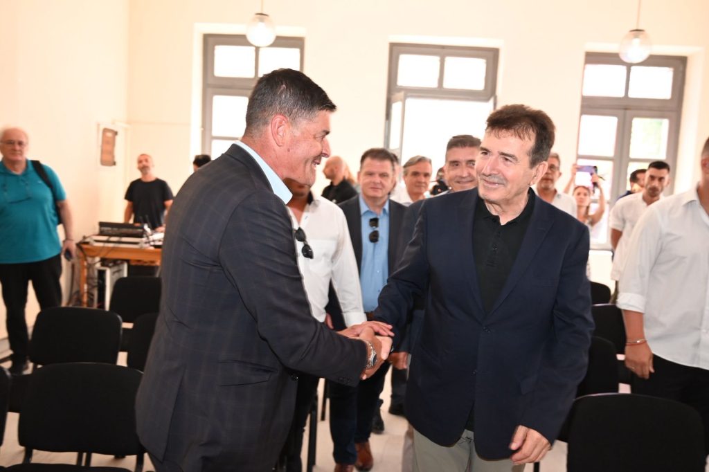 Οι ανακοινώσεις Χρυσοχοΐδη από την Δυτ. Αχαΐα - Το χρονοδιάγραμμα για ΟΠΚΕ και ΔΙ.ΑΣ (ΦΩΤΟ)