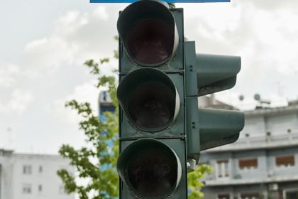 Πάτρα: Χωρίς φανάρια η επικίνδυνη διασταύρωση Παπαφλέσσα-Σολωμού