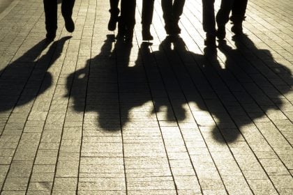 Αιματηρή συμπλοκή στον Πύργο: 30 άτομα ξυλοκόπησαν άγρια νεαρούς – Δύο άτομα στο νοσοκομείο