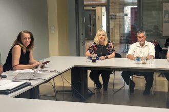 Σύσκεψη εργασίας για τη χρηματοδότηση νέων δομών ψυχικής υγείας, αυτισμού και άνοιας στην Περιφέρεια Δυτικής Ελλάδας