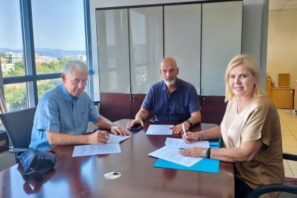 Μνημόνιο συνεργασίας της Περιφέρειας με τον Κοινωνικό Οργανισμό του Δήμου Πατρέων