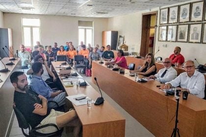 Η Περιφέρεια Δυτικής Ελλάδας σε συνάντηση για το Γεωπάρκο Χελμού – Βουραϊκού και τις προοπτικές του γεωτουρισμού 
