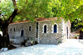 Πάτρα: Τραγωδία στην Αγία Μαρίνα στα Σελλά - Άνδρας κατέρρευσε ενώ εκκλησιαζόταν