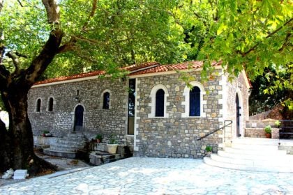 Πάτρα: Τραγωδία στην Αγία Μαρίνα στα Σελλά - Άνδρας κατέρρευσε ενώ εκκλησιαζόταν