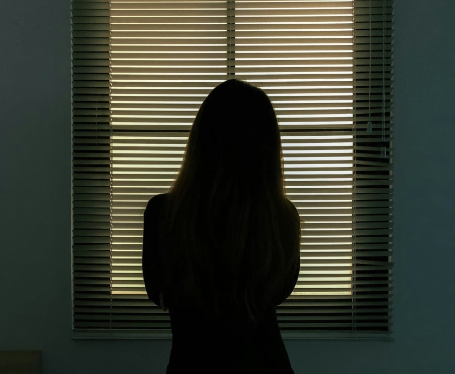 Υπόθεση αιμομιξίας συγκλονίζει το Αίγιο – Ετεροθαλή αδέλφια είχαν σεξουαλική σχέση