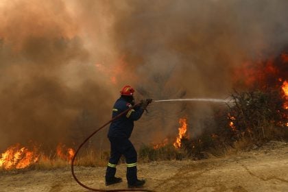 Παραμένει υψηλός ο κίνδυνος πυρκαγιάς (κατηγορία 3) σήμερα Πέμπτη, για τη Δυτ. Ελλάδα