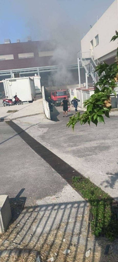 Πάτρα: Συναγερμός για φωτιά στο Γενικό Νοσοκομείο "Άγιος Ανδρέας" - Χωρίς ρεύμα η περιοχή - Τί λένε οι πρώτες πληροφορίες - ΦΩΤΟ