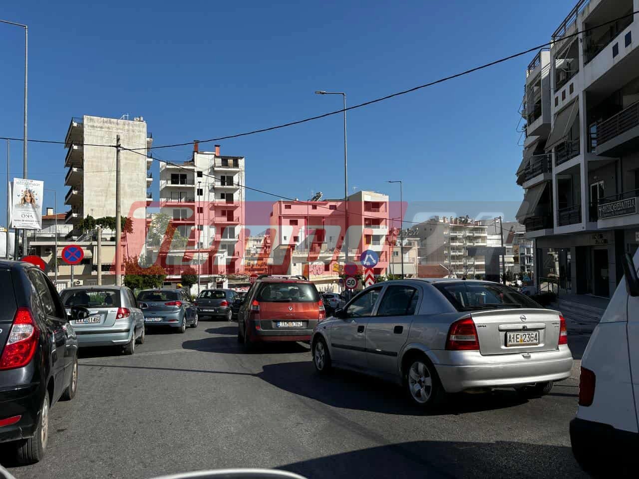 Μίνι Περιμετρική Πάτρας: Ατελείωτο μποτιλιάρισμα στο ύψος του κόμβου Κουρτέση (ΦΩΤΟ)