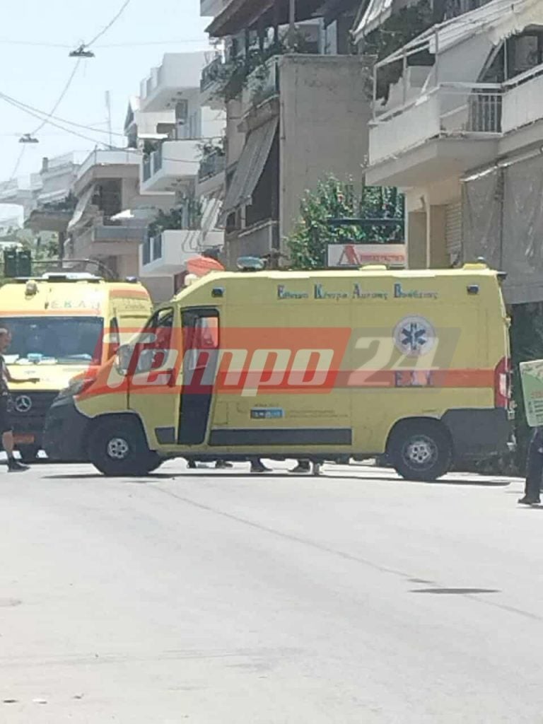 Σοβαρό τροχαίο στην Πάτρα - Στο νοσοκομείο νεαρός δικυκλιστής - ΦΩΤΟ