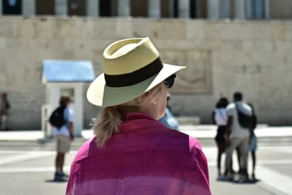 Θερμική επιβάρυνση: Τι σημαίνει ο πορτοκαλί και ο κίτρινος «συναγερμός» - Πώς να προφυλαχτούμε