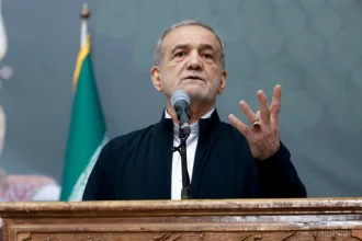Ο Ιρανός πρόεδρος Πεζεσκιάν τραυματίστηκε στη διάρκεια ισραηλινής επιδρομής στην Τεχεράνη - Διέφυγε μέσω καταπακτής