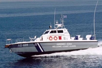Σορός άνδρα εντοπίστηκε σε θάλασσα της Κορώνης - Ερευνάται αν ανήκει σε αγνοούμενο ψαρά