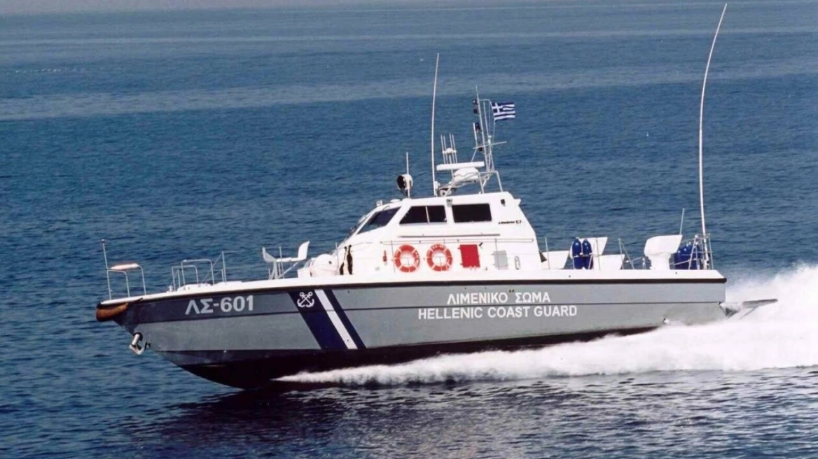 Σορός άνδρα εντοπίστηκε σε θάλασσα της Κορώνης - Ερευνάται αν ανήκει σε αγνοούμενο ψαρά