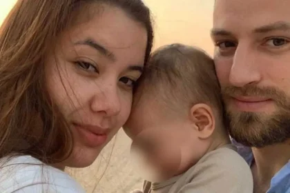 «Η Λυδία ξέρει ότι η μητέρα της πέθανε, όχι ότι τη σκότωσε ο πατέρας της», λέει ο παππούς της κόρης της Καρολάιν Κράουτς 