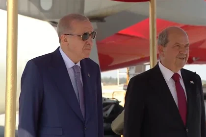 Προκλητικός Ερντογάν από τα Κατεχόμενα: Χαρακτήρισε «ειρηνευτική επιχείρηση» την τουρκική εισβολή στην Κύπρο