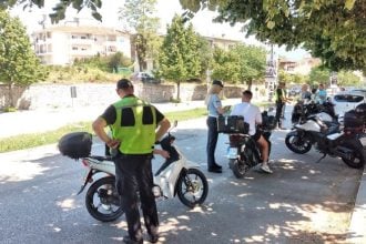 "Σαφάρι" της ΕΛ.ΑΣ για τα κράνη-1.784 έλεγχοι και 248 παραβάσεις στη Δυτική Ελλάδα