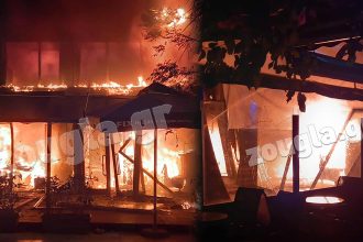 Μεταξουργείο: Πανικός από φωτιά σε καφετέρια – Εγκλωβίστηκαν άνδρας με αναπηρικό καροτσάκι και δυο έγκυες