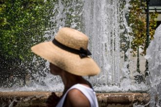 Περιφέρεια: Προληπτικά μέτρα και οδηγίες για τον τετραήμερο καύσωνα - Άνοδος της θερμοκρασίας από αύριο στα δυτικά