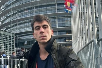 Ο Φείδιας με ψευτοδάκρυα εξηγεί γιατί πήρε συνέντευξη από τον Τατάρ