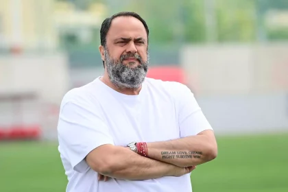Βαγγέλης Μαρινάκης: «Στείλαμε μήνυμα σε όλη την Ευρώπη με την ανανέωση του Γκιμπς Γουάιτ στη Νότιγχαμ Φόρεστ»